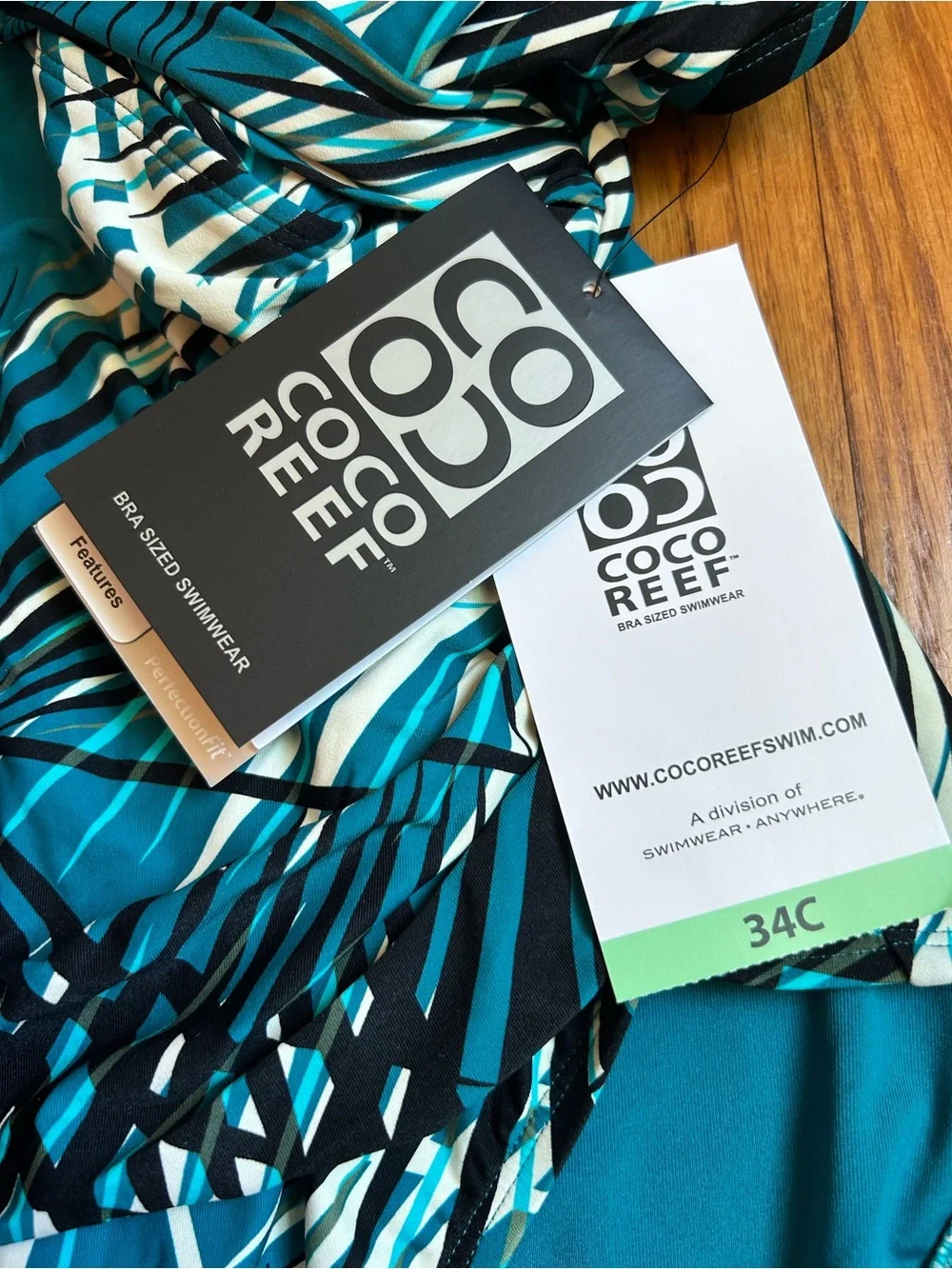 Coco Reef Teal and Black Palm-Print One-Piece Swimsuit 34C - Picture 4 of 4